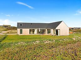 5 Star Holiday Home in Lokken