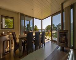 Tranquil Villa for 8 Guests