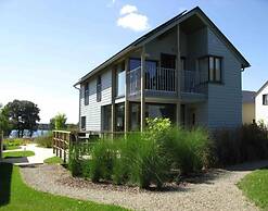 Family Villa by the Lake