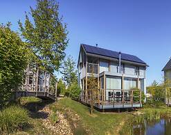 Family Villa by the Lake
