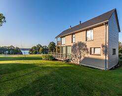 Family Villa by the Lake