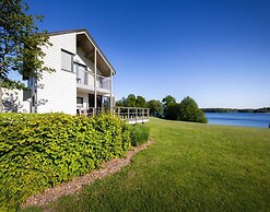 Family Villa by the Lake