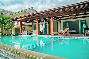 Farinda Resort & Pool Villa