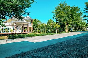 Farinda Resort & Pool Villa