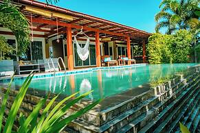 Farinda Resort & Pool Villa