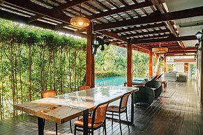 Farinda Resort & Pool Villa