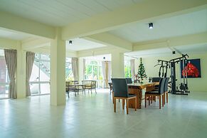 Farinda Resort & Pool Villa