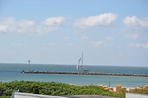 Lovely Holiday Home in Fehmarn With Balcony