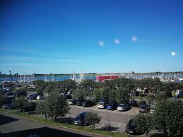 Lovely Holiday Home in Fehmarn With Balcony