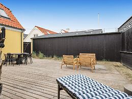 Centrally-located Retreat in Lokken