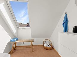 Centrally-located Retreat in Lokken