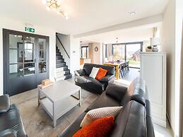 Stylish Home in Petit-thier