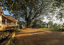 Clodagh Manor House by Seven Angels