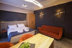 Nest Suites