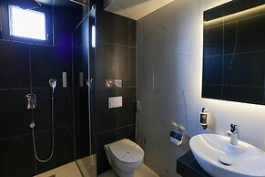 Nest Suites