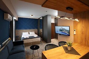 Nest Suites