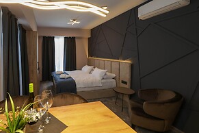 Nest Suites
