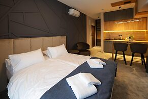 Nest Suites