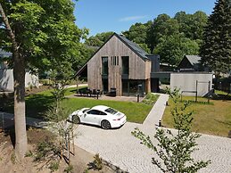 Villa in Cerny Dul With Pool & Sauna