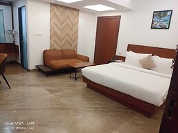hotel kadamb tree