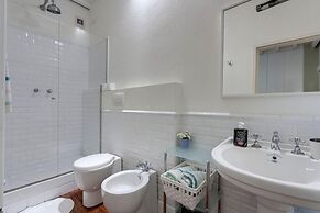 Central and Prime Apartment Near Duomo