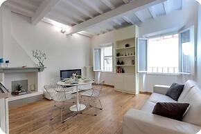 Central and Prime Apartment Near Duomo