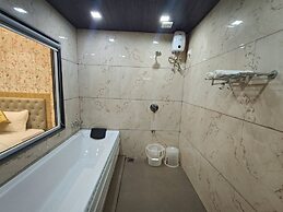 Hotel Morya Residency Parel