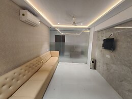 Hotel Morya Residency Parel