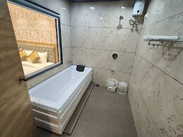 Hotel Morya Residency Parel