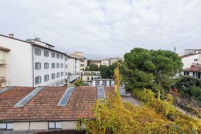 Central Nest by MMega