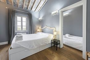 Central Nest by MMega