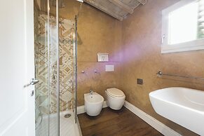 Central Nest by MMega