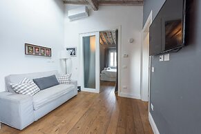 Central Nest by MMega