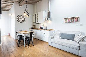 Central Nest by MMega