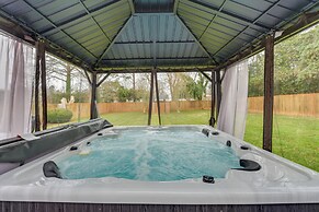 8 Mi to Uptown: Home w/ Hot Tub in Charlotte!