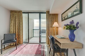 Pool & Hot Tub Access at Oceanfront Resort Condo!