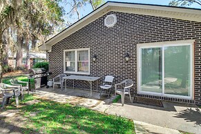 4 Mi to Savannah: Home w/ Gazebo & Seasonal Pool!