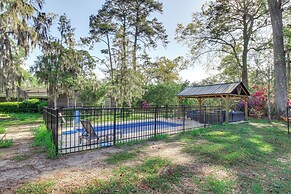 4 Mi to Savannah: Home w/ Gazebo & Seasonal Pool!