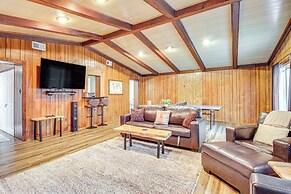 4 Mi to Savannah: Home w/ Gazebo & Seasonal Pool!