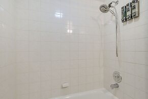 Home w/ Fenced Yard: 13 Mi to Downtown Chicago!