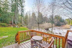 Pet-friendly Riverfront Cabin w/ Hot Tub
