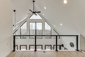 2 Mi to Lutsen Mtns: Modern Cabin w/ Fire Pit!