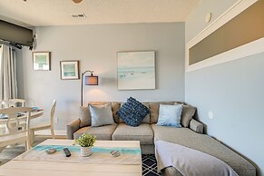 Walk to Beach: Top-floor Condo in Murrells Inlet