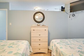 Walk to Beach: Top-floor Condo in Murrells Inlet