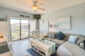 Walk to Beach: Top-floor Condo in Murrells Inlet