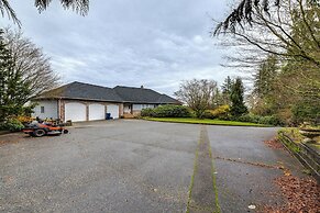 9 Mi to Birch Bay: Duplex w/ Mt Baker Views!