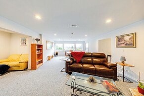 9 Mi to Birch Bay: Duplex w/ Mt Baker Views!