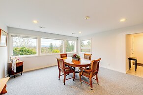 9 Mi to Birch Bay: Duplex w/ Mt Baker Views!
