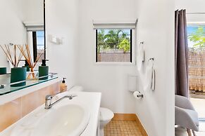 Green Cottage in Trinity Beach