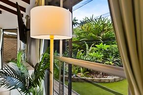 Green Cottage in Trinity Beach